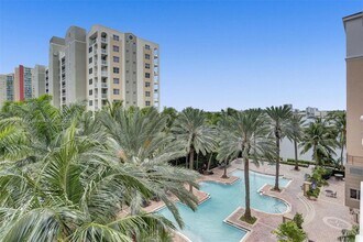 17100 N Bay Rd, Unit 1415 in Sunny Isles Beach, FL - Building Photo - Building Photo