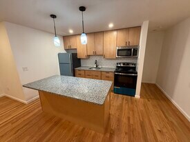 350 S Wood Ave in Linden, NJ - Building Photo