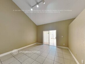 14827 NW 87th Ct in Hialeah, FL - Building Photo - Building Photo