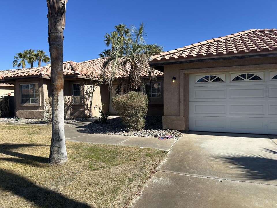 43880 Milan Ct in La Quinta, CA - Building Photo