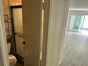 2449 Greenwich Dr in Fullerton, CA - Building Photo - Building Photo