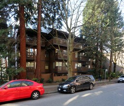 Barclay Square in Vancouver, BC - Building Photo - Building Photo