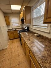 596 Adams Ave in Elizabeth, NJ - Building Photo - Building Photo