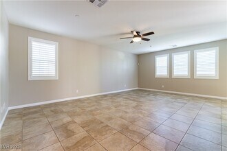 1433 Overseer Ave in Henderson, NV - Building Photo - Building Photo