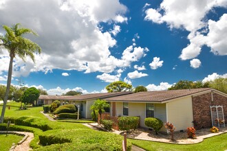 Bottlebrush Apartments in Palm Bay, FL - Building Photo - Primary Photo