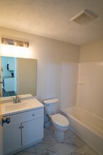 1277 W 67th St in Cleveland, OH - Building Photo - Building Photo