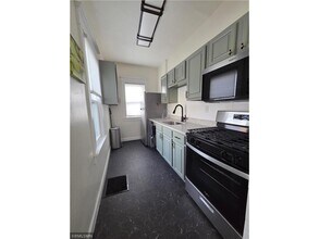 1601 Sherburne Ave in St. Paul, MN - Building Photo - Building Photo