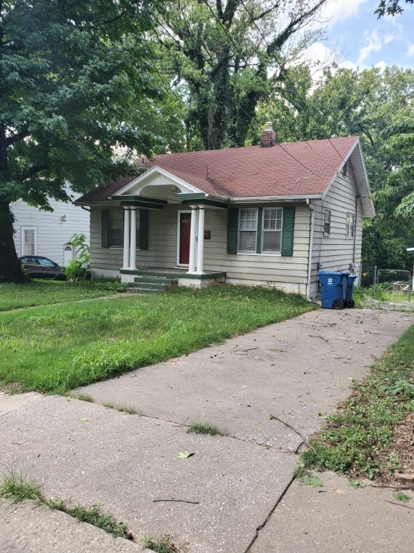 2410 Maxey St in Alton, IL - Building Photo - Building Photo