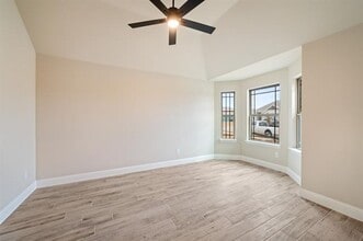 612 Kyle Dr in Tioga, TX - Building Photo - Building Photo