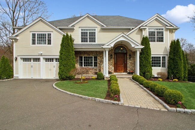 property at 57 Overbrook Dr