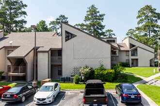 Eighteenth at Walden in Montgomery, TX - Foto de edificio - Building Photo