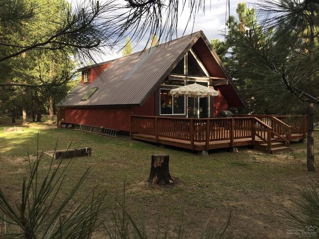15543 Emerald Dr in La Pine, OR - Building Photo - Building Photo
