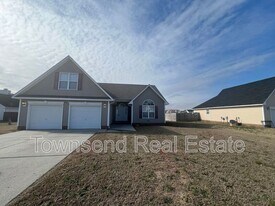 376 Tennessee Walker Dr in Raeford, NC - Building Photo