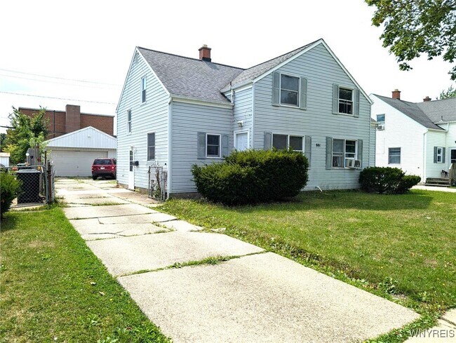 881 Highland Ave in Buffalo, NY - Building Photo - Building Photo