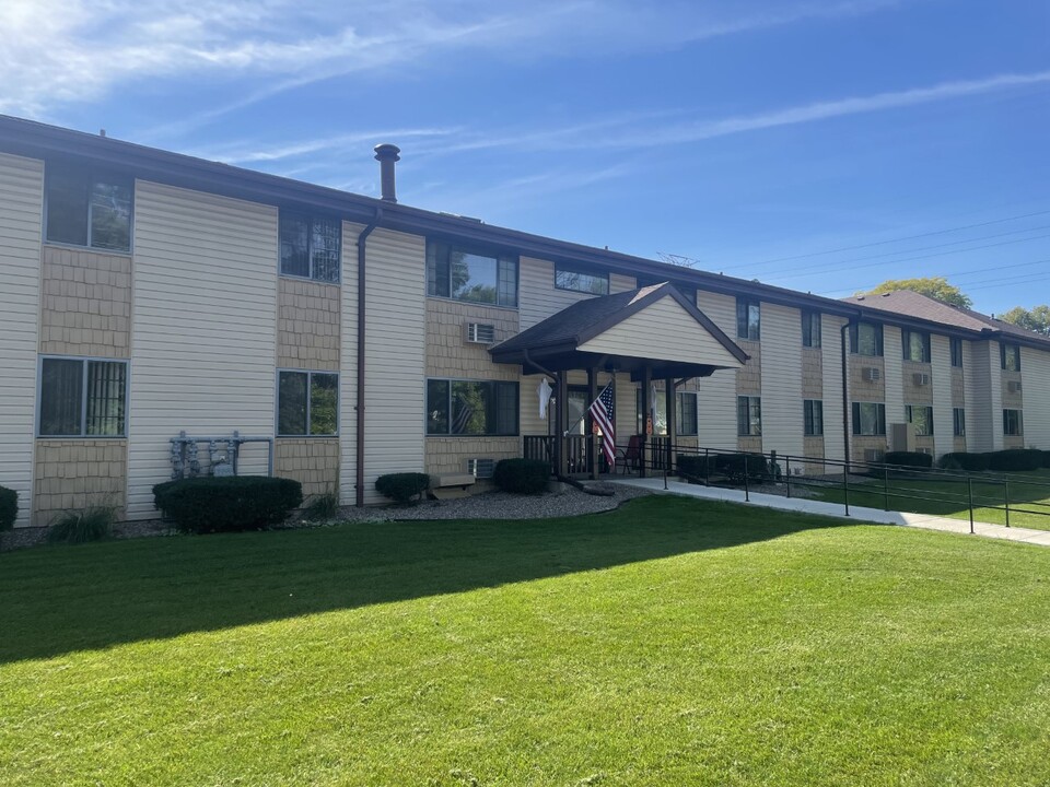 Greenfield Avenue Apartments in Milwaukee, WI - Foto de edificio