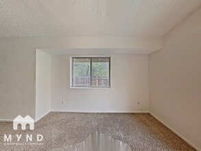 5922 Shadow Park Dr in Reno, NV - Building Photo - Building Photo