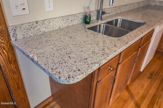 65 Van Derveer St in Amsterdam, NY - Building Photo - Building Photo