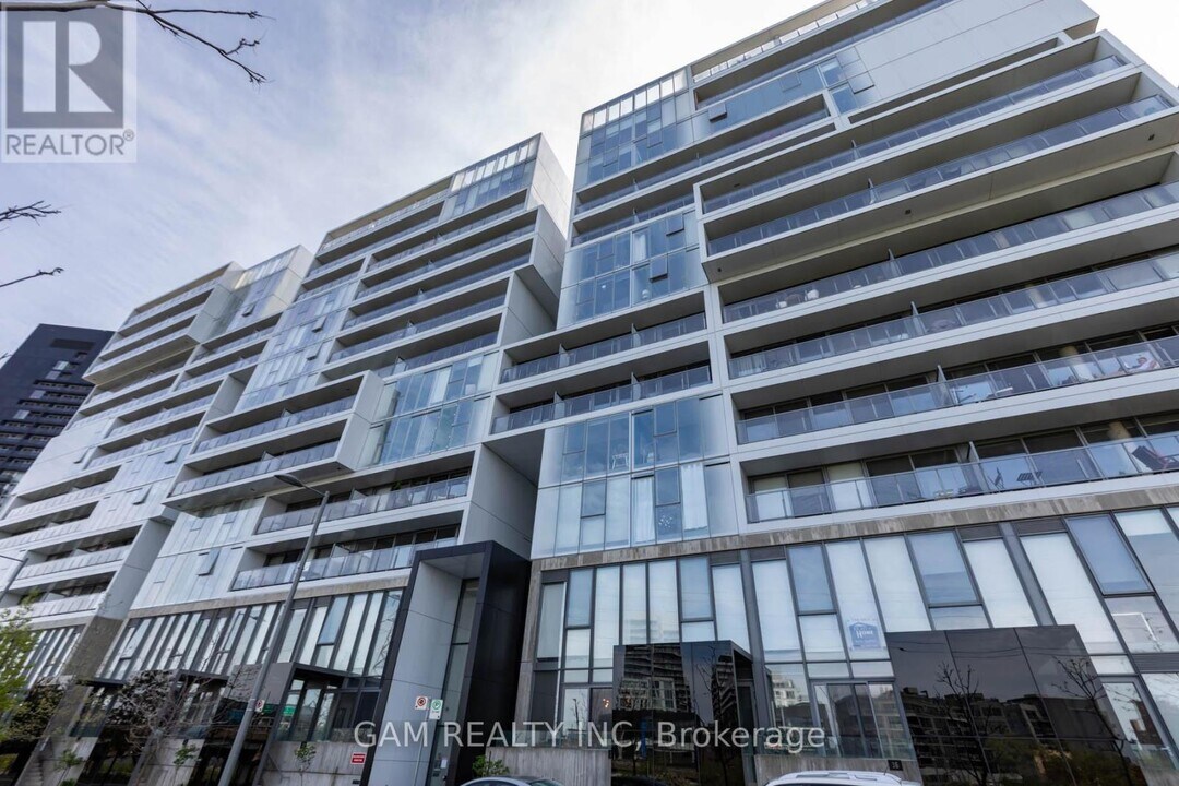 32-1032 Trolley Cres in Toronto, ON - Building Photo