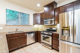 16410 1st Dr SE in Bothell, WA - Building Photo - Building Photo