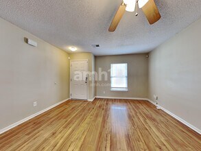 193 Wildberry Ln in Goose Creek, SC - Building Photo - Building Photo