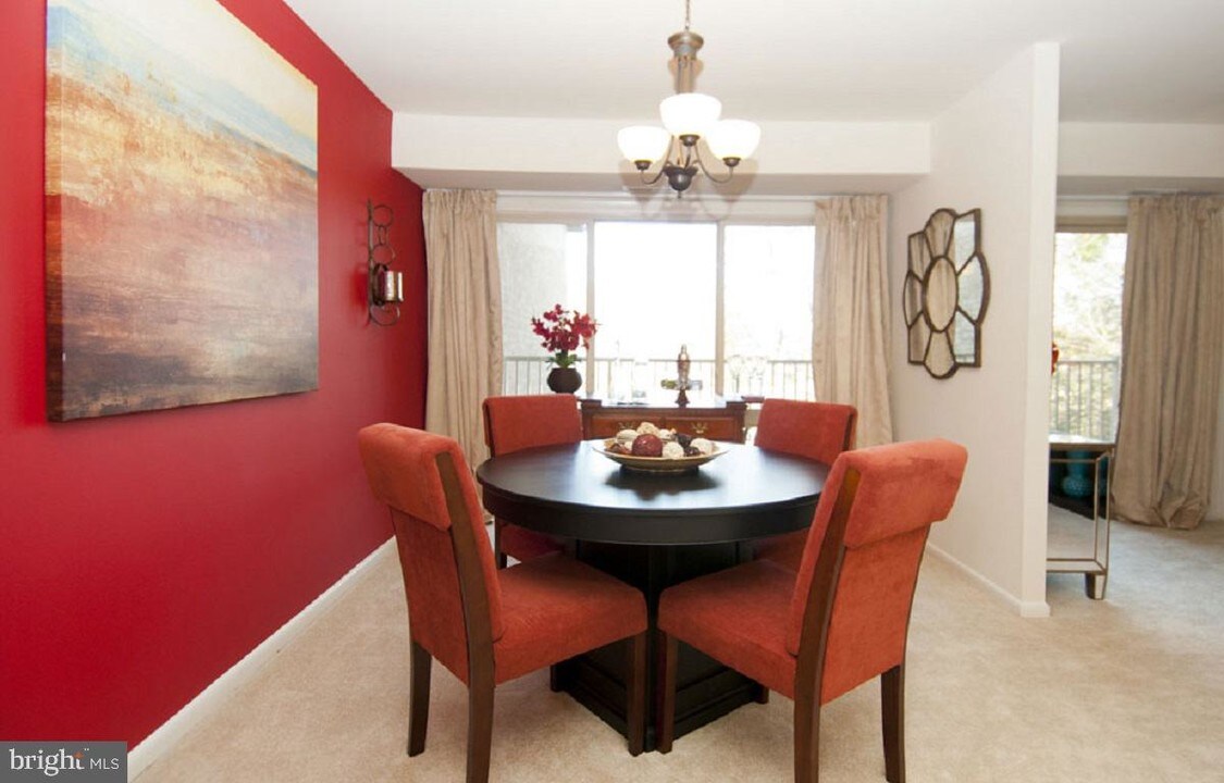 6 Over Ridge Ct-Unit -3921 in Baltimore, MD - Building Photo