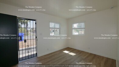 3893 Superior St in San Diego, CA - Building Photo - Building Photo