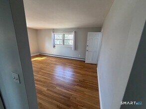 192 High St in Fairfield, CT - Building Photo - Building Photo