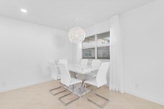 160 Brittany Terrace in Delray Beach, FL - Building Photo - Building Photo