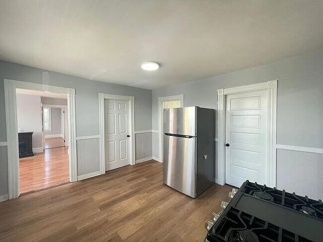 property at 231 Laurel St