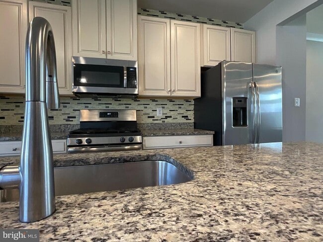 property at 5878 Tomahawk St