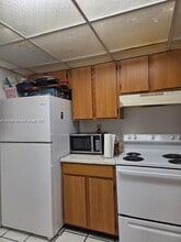 19805 SW 114th Ave in Miami, FL - Foto de edificio - Building Photo