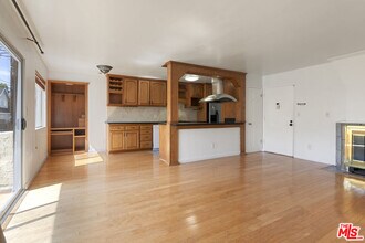 1012 7th St in Santa Monica, CA - Building Photo - Building Photo
