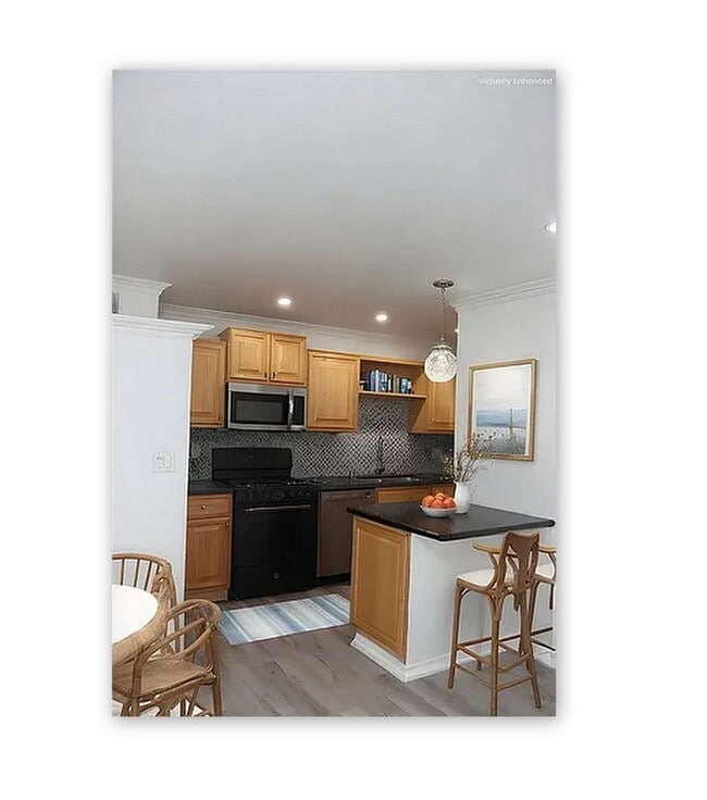 604 Sunfish Way, Unit 604 Sunfish in Port Hueneme, CA - Building Photo - Building Photo