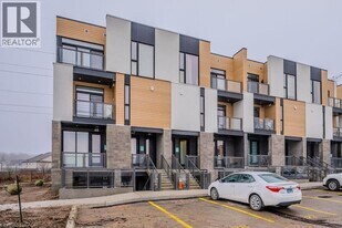 142 Foamflower Pl in Waterloo, ON - Building Photo