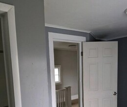 16 Central Ave in Batavia, NY - Building Photo - Interior Photo