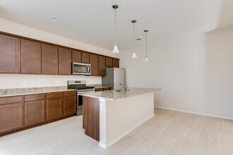 317 N 56th Pl in Mesa, AZ - Building Photo - Building Photo