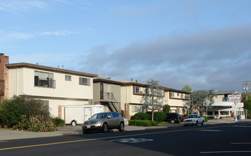 1416 Laurel in San Carlos, CA - Building Photo - Building Photo