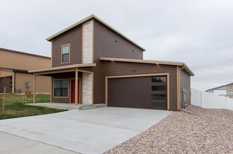 1631 Carol Ann Wy in Cheyenne, WY - Foto de edificio - Building Photo