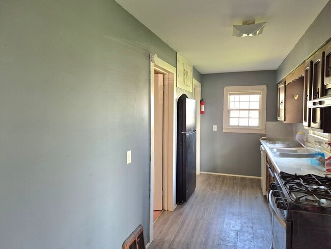 7489 Jefferson St in Adrian, MI - Foto de edificio - Building Photo