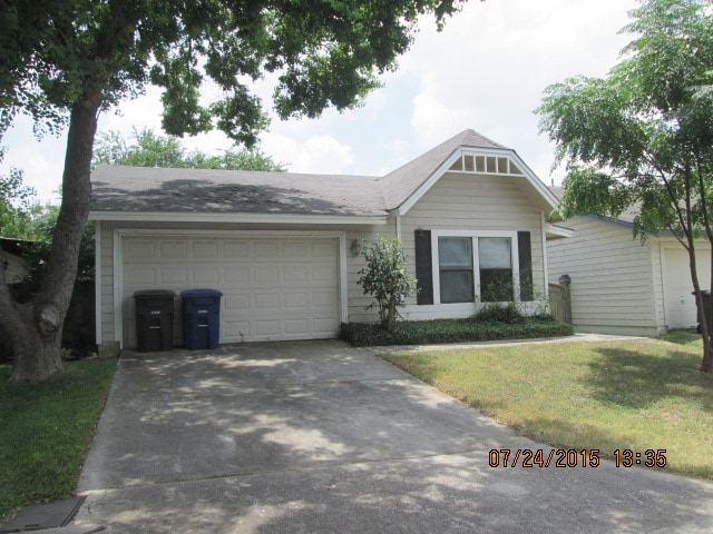 3932 Heritage Hill Dr in San Antonio, TX - Building Photo - Building Photo