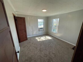 918 W 5th St-Unit -3 in Freeport, TX - Building Photo - Building Photo