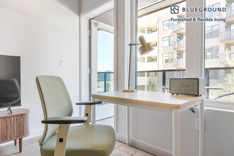 2333 Calle Del Mundo, Unit PL FL4-ID2140 in Santa Clara, CA - Foto de edificio - Building Photo