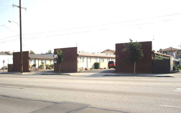 4538-4546 W Imperial Hwy in Hawthorne, CA - Building Photo - Building Photo