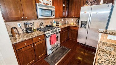 3413 Clearview Cir in Houston, TX - Foto de edificio - Building Photo
