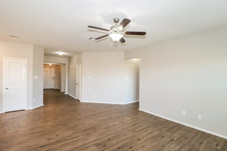 436 Druse Ln in Jarrell, TX - Building Photo - Building Photo