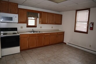 452 3rd St in California, PA - Building Photo - Building Photo
