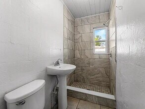 2008 E 15th Ave in Tampa, FL - Building Photo - Building Photo