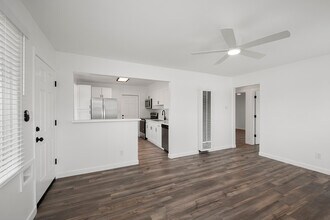 6378 Streamview Dr in San Diego, CA - Building Photo - Building Photo