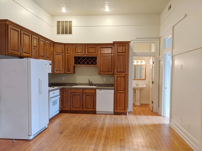 Vance - Residential in Bloomington, IN - Foto de edificio - Building Photo