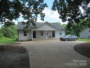4584 Maiden Hwy in Maiden, NC - Building Photo - Building Photo